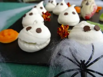 Fantasmitas dulces para Halloween Fantasmitas dulces para Halloween