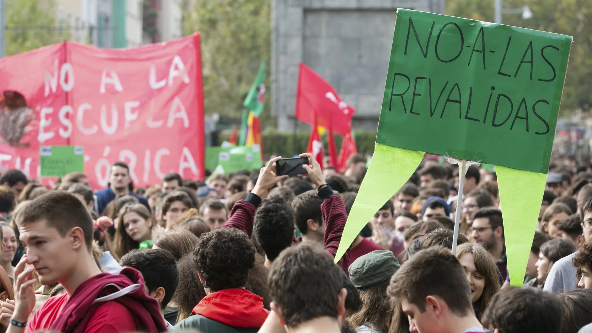 Manifestación contra las reválidas de la LOMCE Manifestación contra las reválidas de la LOMCE