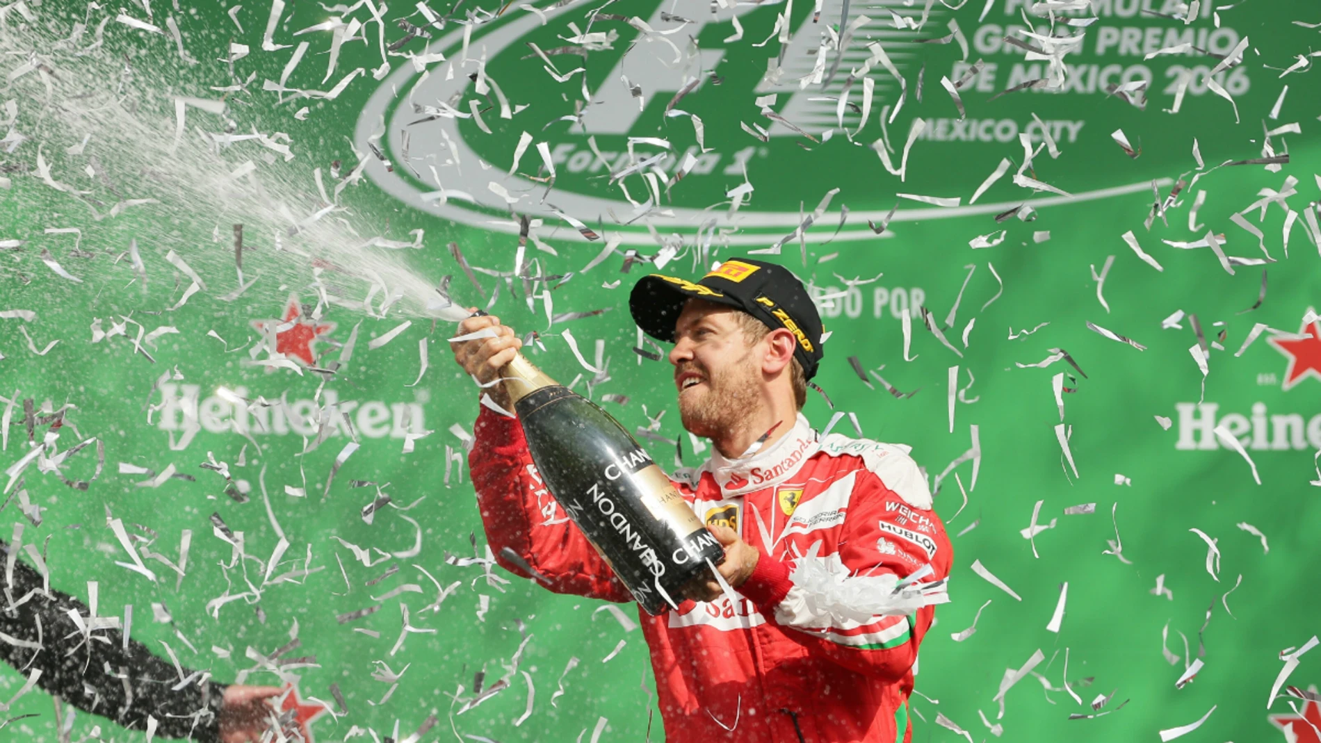 Vettel, en el podio de México