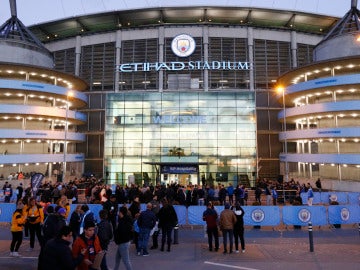 Exteriores del Etihad Stadium antes del partido