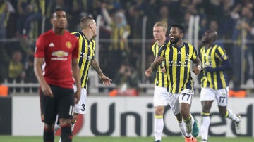 El Fenerbahçe derrota al United de Mou en Europa League