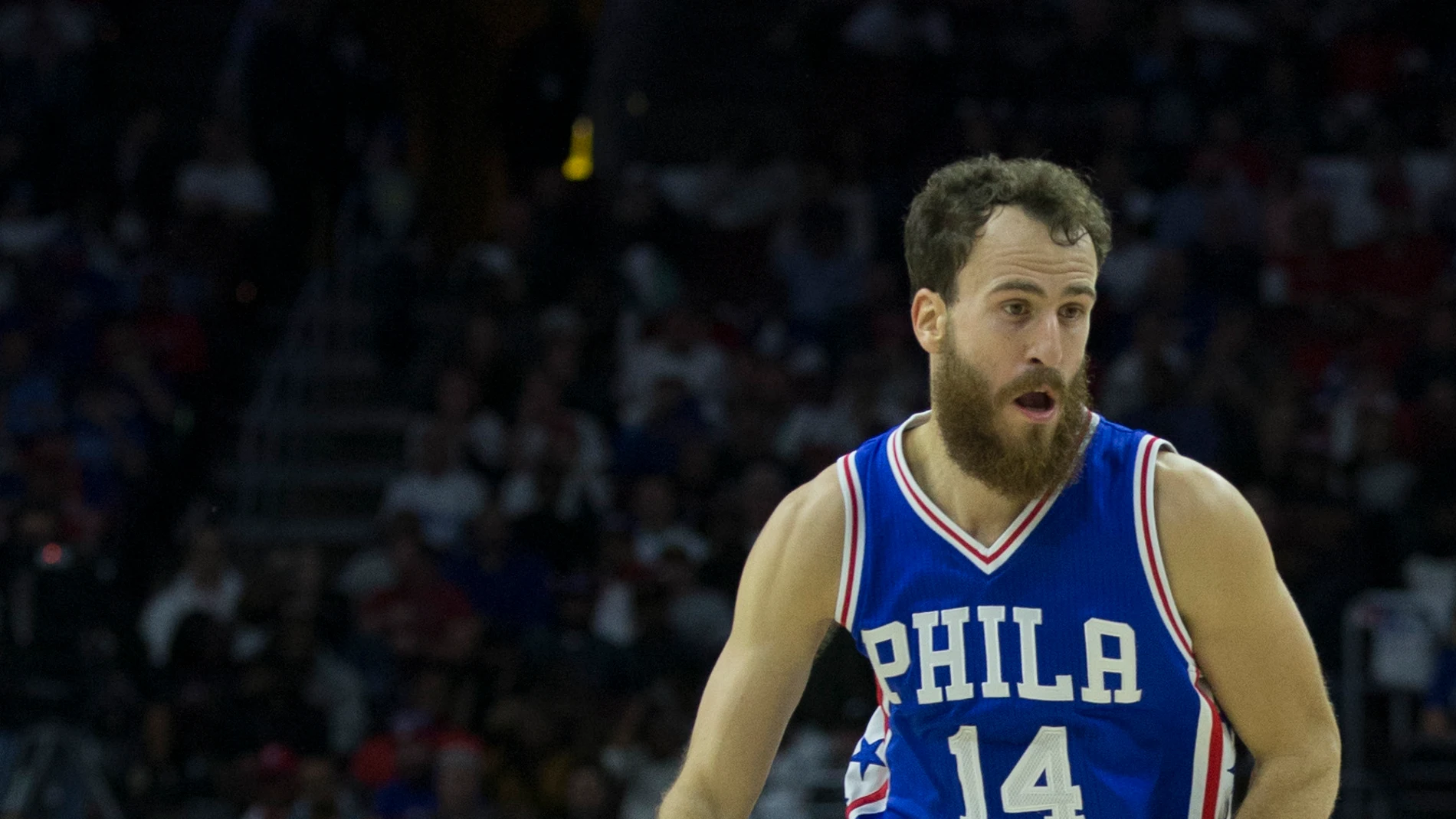 Sergio Rodríguez conduce el balón en un partido con Philadelphia Sergio Rodríguez conduce el balón en un partido con Philadelphia