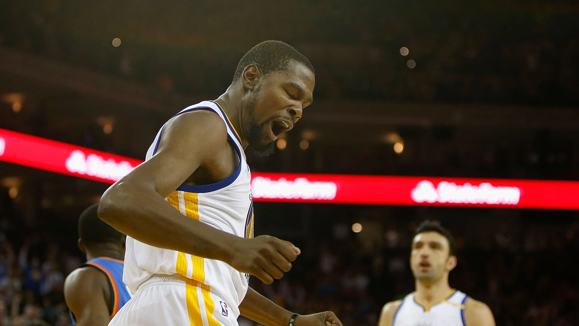 Kevin Durant celebra un punto con los Golden State Warriors Kevin Durant celebra un punto con los Golden State Warriors