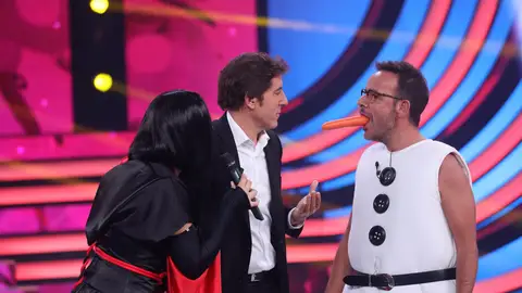Rosa López canta 'Suéltalo' junto Olaf en 'Tu cara me suena' Rosa López canta 'Suéltalo' junto Olaf en 'Tu cara me suena'