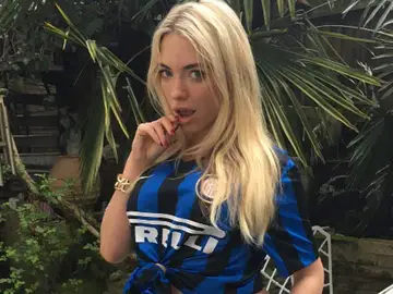 April Summers, reconocida forofa del Inter April Summers, reconocida forofa del Inter