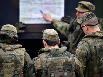 Imagen de archivo de varios miembros del Bundeswehr, el ejército alemán Imagen de archivo de varios miembros del Bundeswehr, el ejército alemán