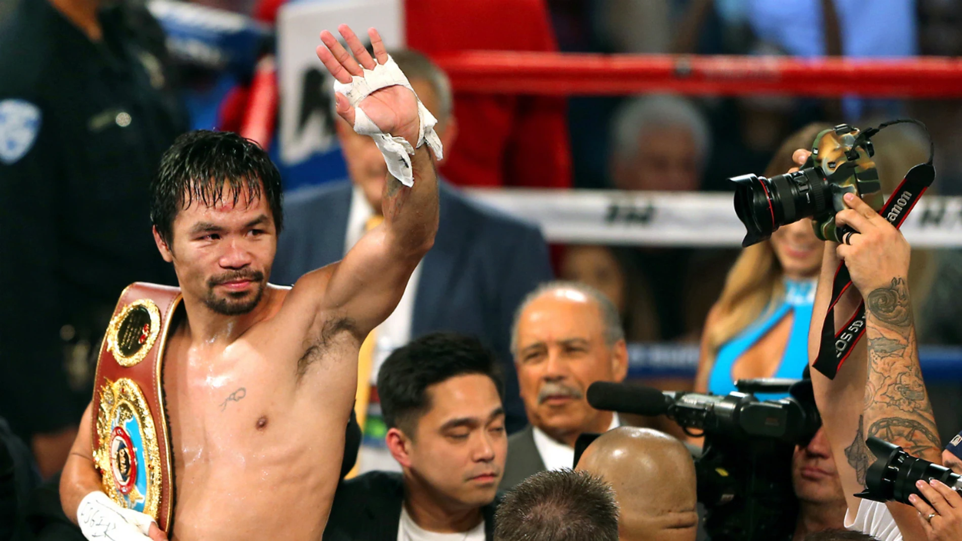 Pacquiao, con su título Pacquiao, con su título