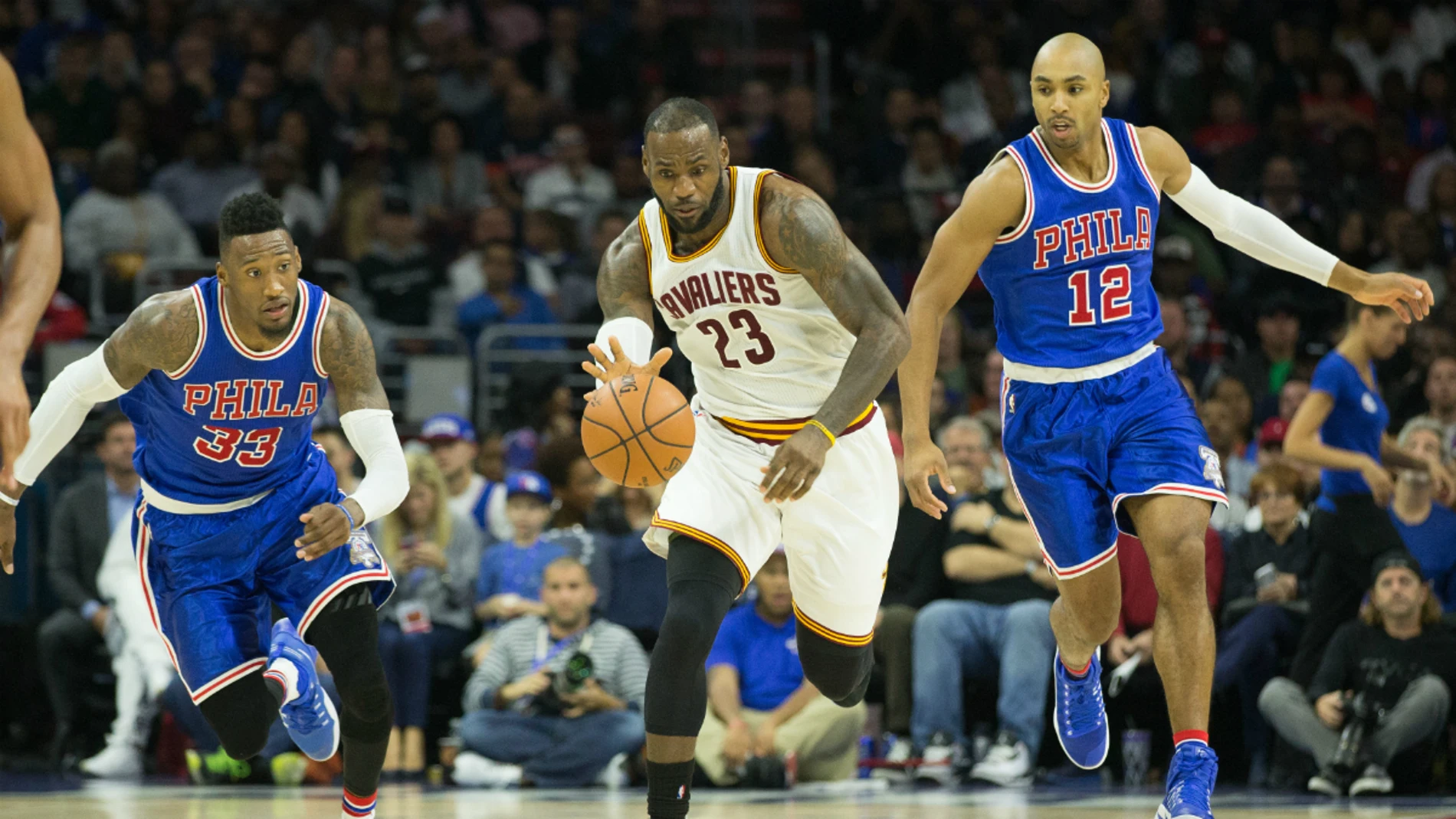 LeBron James, ante los 76ers LeBron James, ante los 76ers