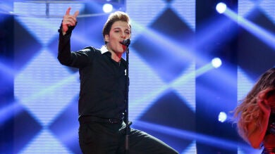 Blas Cantó se suelta la melena y vive la vida loca para imitar a Ricky Martin