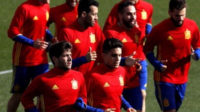Bartra, sobre la retirada de Piqué de la Selección: 