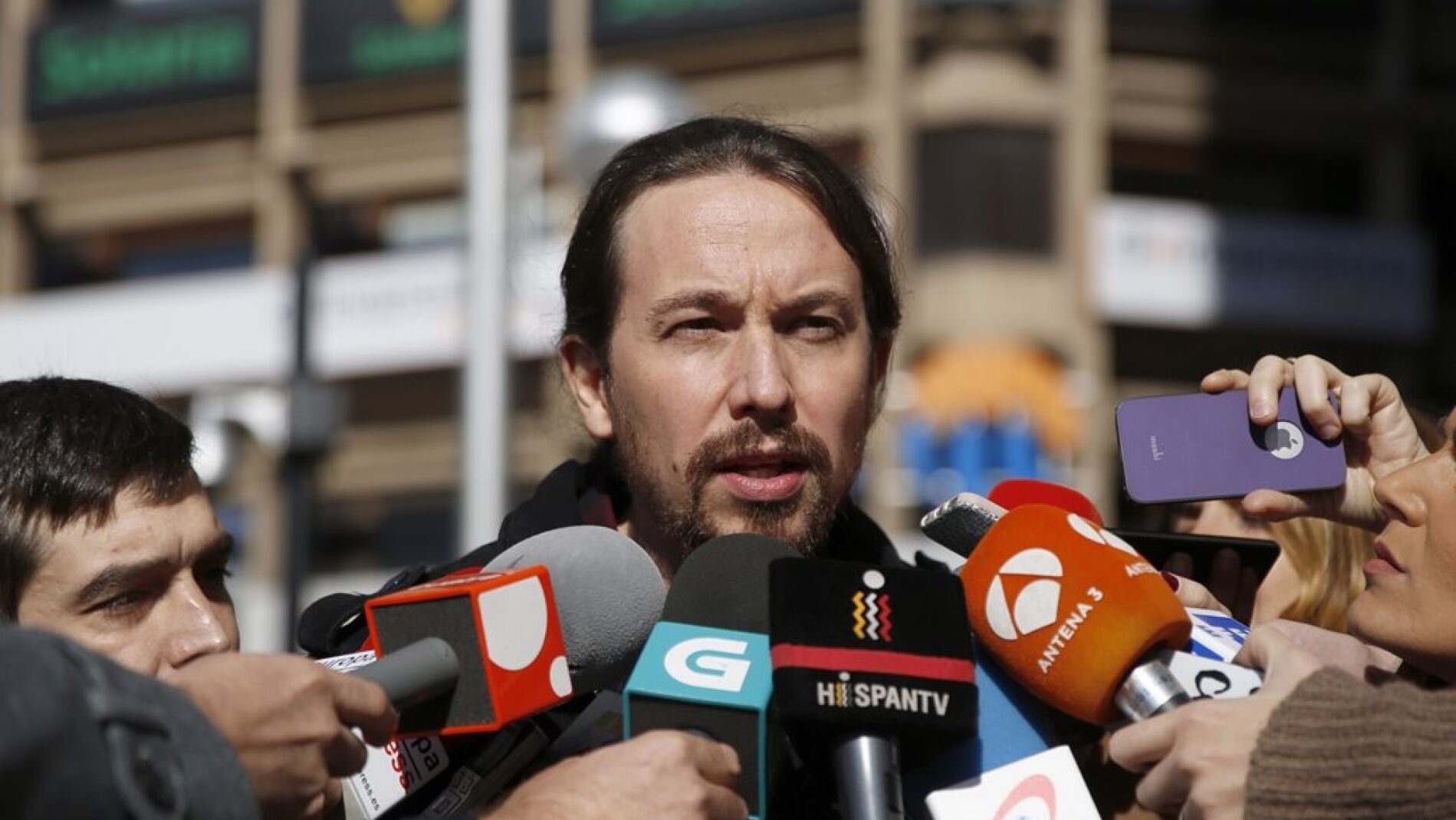 Pablo Iglesias habla ante los medios (Archivo)