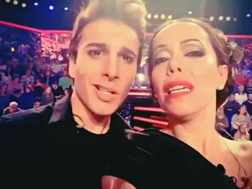 Blas Cantó y Beatriz Luengo interpretan 'La mordidita' como Isabel Pantoja y Ricky Martin Blas Cantó y Beatriz Luengo interpretan 'La mordidita' como Isabel Pantoja y Ricky Martin