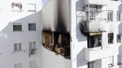 Dos heridos, uno de ellos grave, por la explosión de gas en una vivienda en Zaragoza