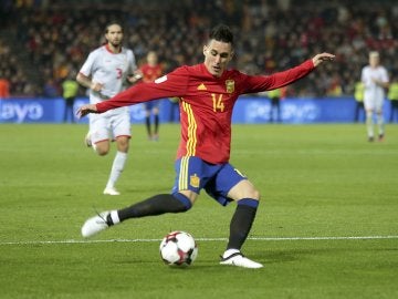 Callejón en un partido con España