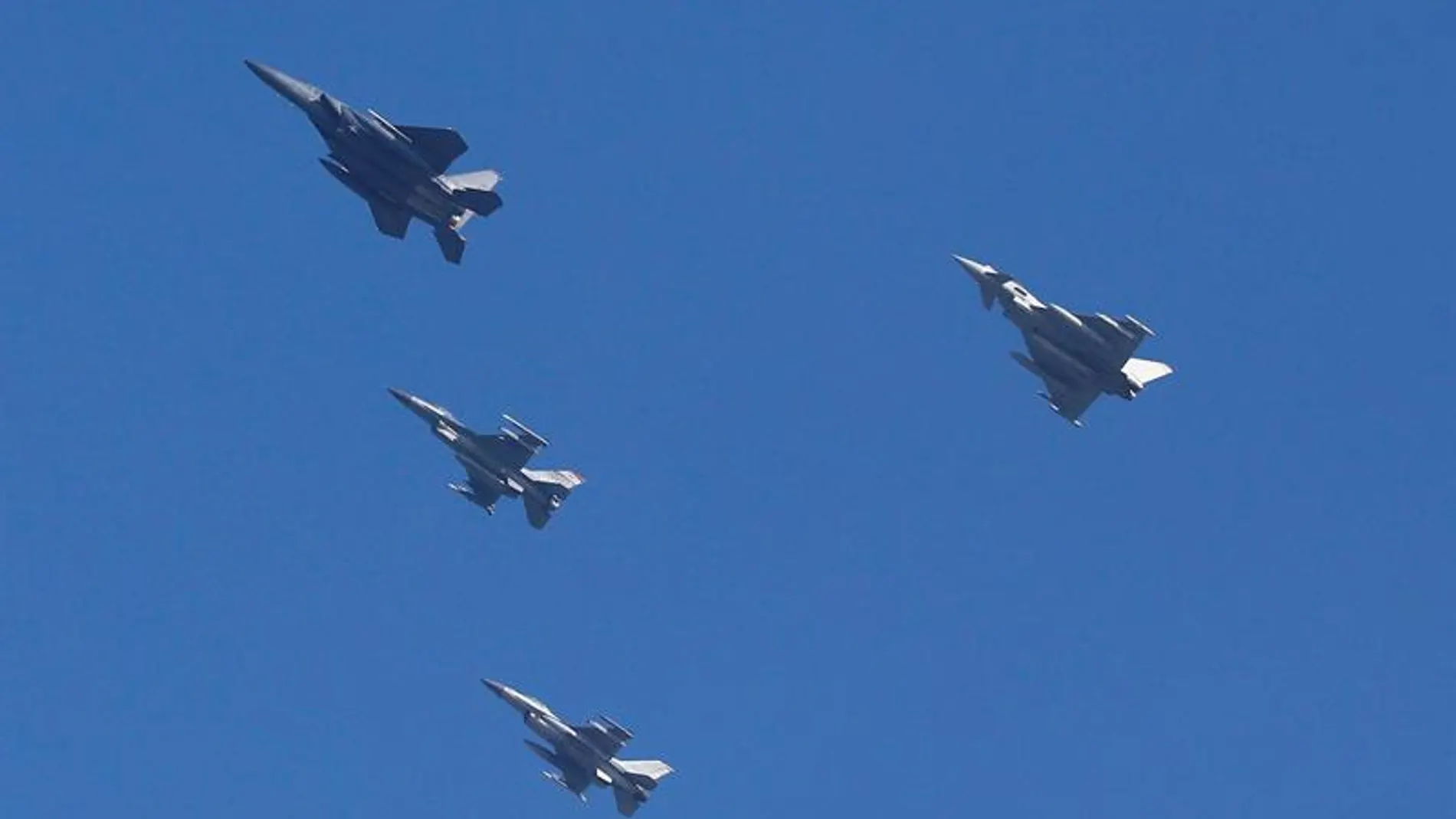 Aviones de combate Eurofighter (Archivo) Aviones de combate Eurofighter (Archivo)
