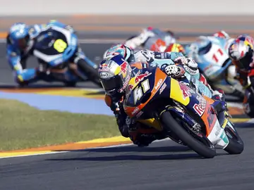 Binder, rondando durante el GP de Valencia Binder, rondando durante el GP de Valencia