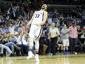 Gasol, con los Grizzlies Gasol, con los Grizzlies