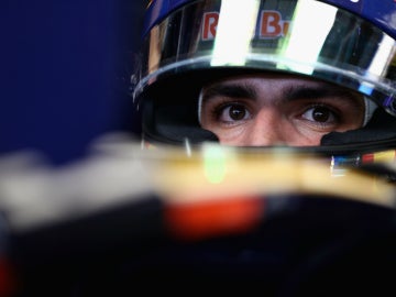 Sainz, en el cockpit del Toro Rosso