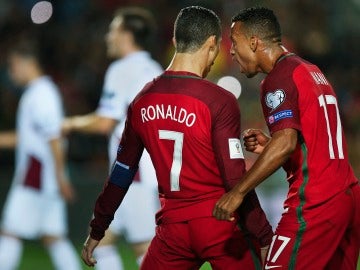 Cristiano Ronaldo celebra un gol ante Letonia