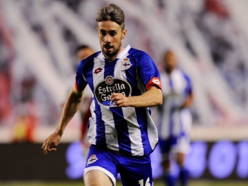 Luisinho, en un partido con el Deportivo de La Coruña