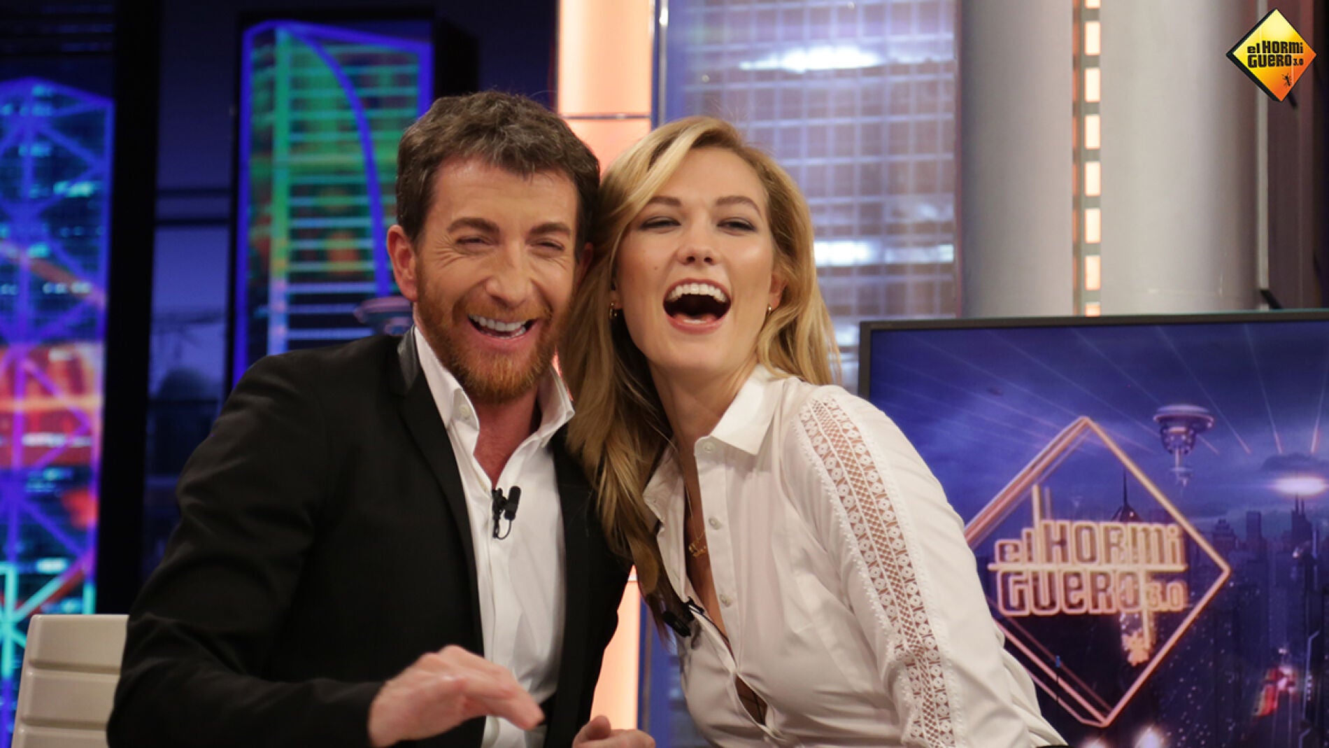 Karlie Kloss nos da las claves para salir siempre bien en las fotos