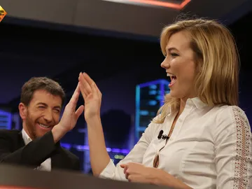 Trancas y Barrancas ponen a prueba la agudeza visual de Karlie Kloss Trancas y Barrancas ponen a prueba la agudeza visual de Karlie Kloss