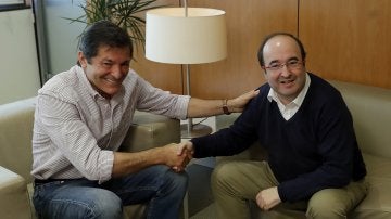 Javier Fernández y Miquel Iceta durante la reunión en Ferraz