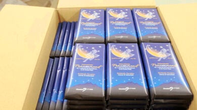 Crean en Suiza un chocolate que ayuda a aliviar los dolores menstruales