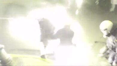 Numerosos manifestantes, convocados por anarquistas, protestan por la visita de Obama