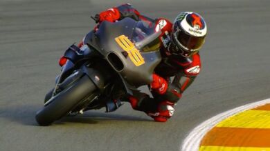 Jorge Lorenzo estrena la Ducati en el trazado de Cheste