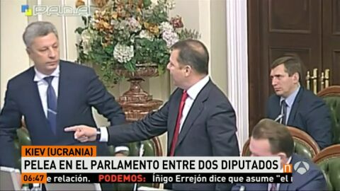 Frame 13.099583 de: pelea