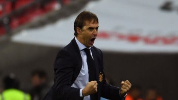 Lopetegui celebra un gol de la selección española de fútbol