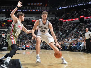 Pau Gasol, en acción ante los Spurs Pau Gasol, en acción ante los Spurs