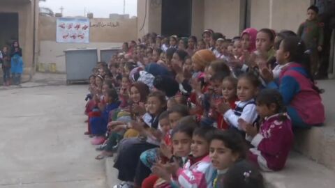 Frame 2.126217 de: Mosul recupera la normalidad en las zonas reconquistadas por el ej&eacute;rcito