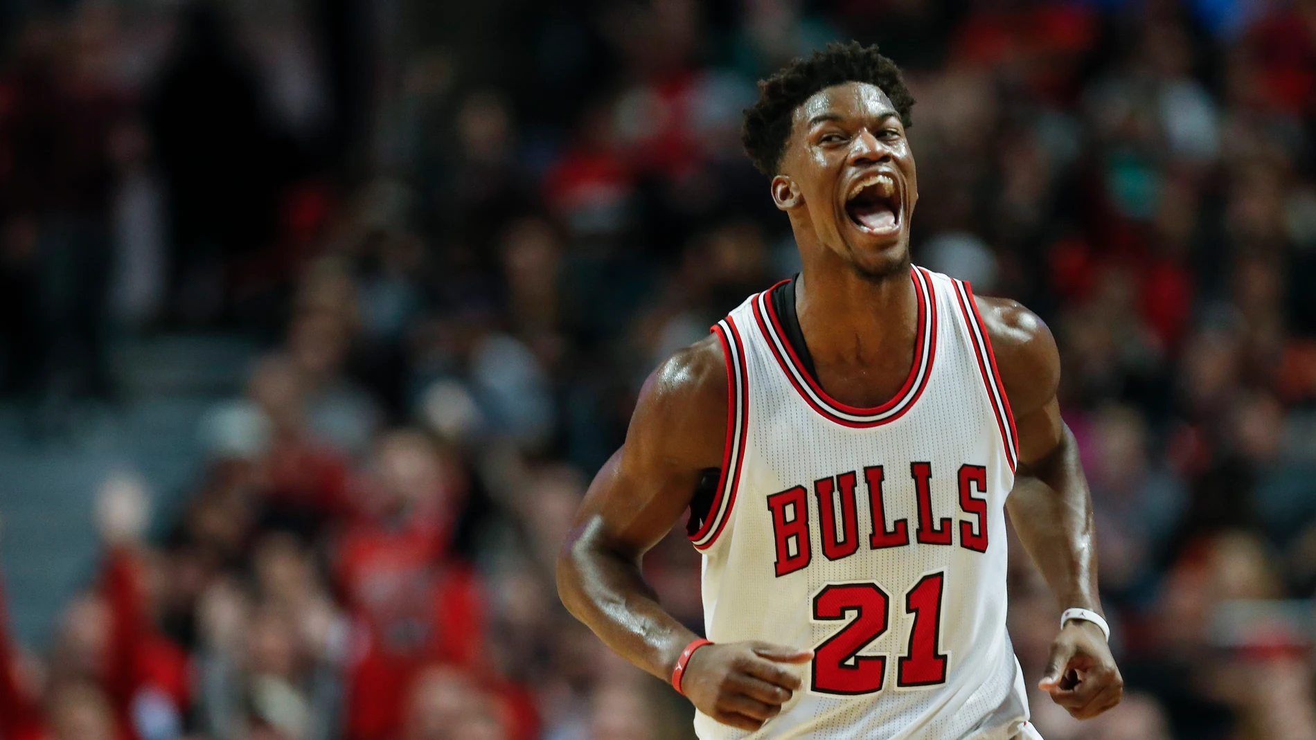 Butler celebra una canasta con los Bulls Butler celebra una canasta con los Bulls