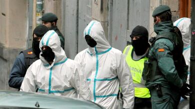 Más de 250 personas participan en un simulacro de atentado terrorista en un centro comercial para 