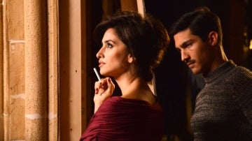 Penélope Cruz y Chino Darín en 'La reina de España'