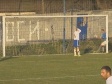 Un jugador tras fallar una ocasión clarísima Un jugador tras fallar una ocasión clarísima