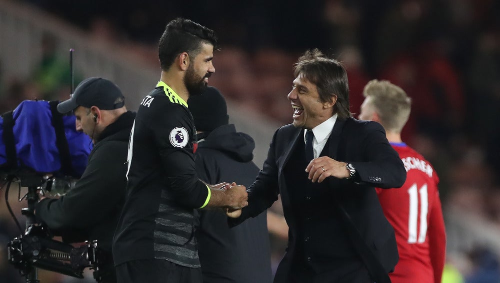 Conte elogia a Diego Costa por "aprender a mantener la calma"