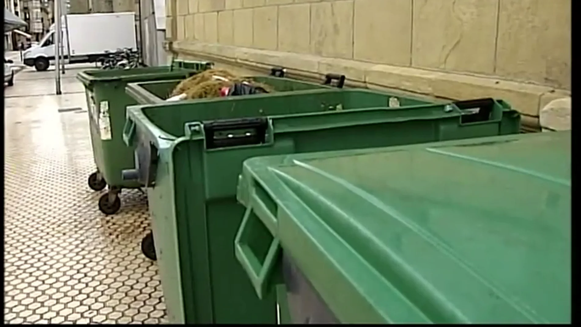 Foto de archivo de un contenedor Foto de archivo de un contenedor