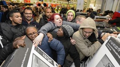 Facua alerta de que la mayoría de las tiendas ofrece falsos descuentos durante el 'Black Friday'