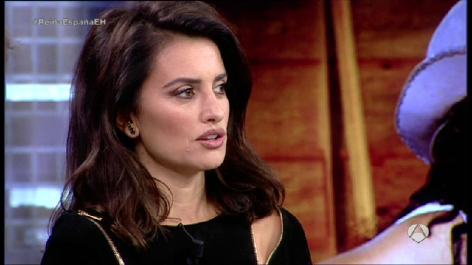 Frame 0.0 de: Pen&Atilde;&copy;lope Cruz nos cuenta c&Atilde;&sup3;mo fue el d&Atilde;&shy;a en que estuvo a punto de perder la vida