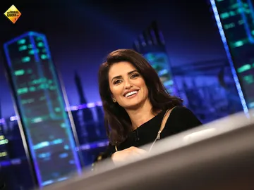 Penélope Cruz confiesa cómo es dormir en la misma cama que Salma Hayek Penélope Cruz confiesa cómo es dormir en la misma cama que Salma Hayek