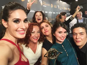 El elenco de 'El secreto de Puente Viejo' recoge el premio por su gran trayectoria El elenco de 'El secreto de Puente Viejo' recoge el premio por su gran trayectoria