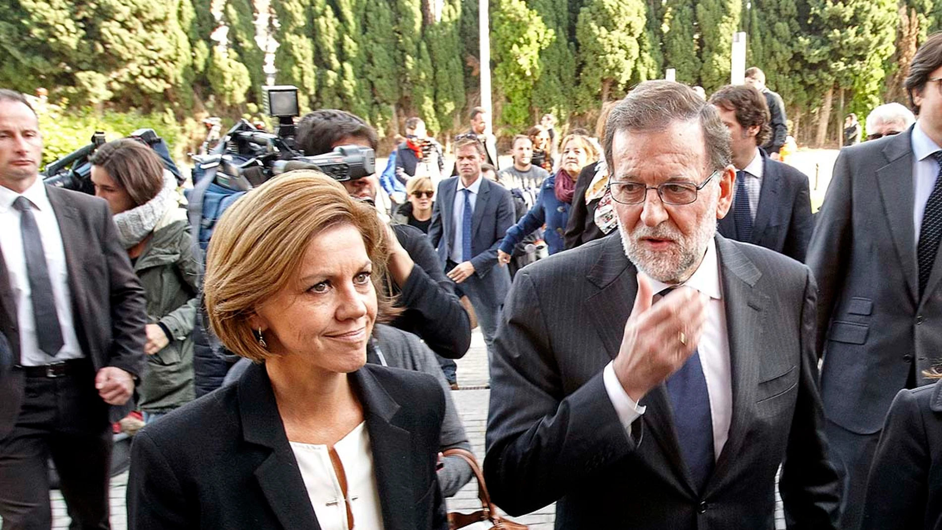 Rajoy y Cospedal a la llegada al funeral por Rita Barberá Rajoy y Cospedal a la llegada al funeral por Rita Barberá