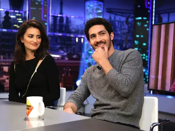 Penélope Cruz y Chino Darín hablan sobre las escenas de sexo que han rodado juntos en 'La reina de España' Penélope Cruz y Chino Darín hablan sobre las escenas de sexo que han rodado juntos en 'La reina de España'