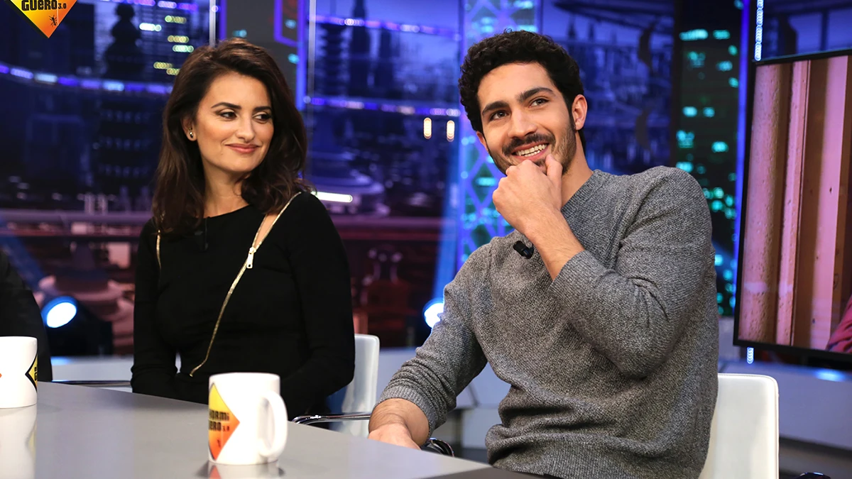 Penélope Cruz y Chino Darín hablan sobre las escenas de sexo que han rodado juntos en 'La reina de España' Penélope Cruz y Chino Darín hablan sobre las escenas de sexo que han rodado juntos en 'La reina de España'