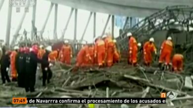Al menos 40 personas mueren tras derrumbarse un andamio en China
