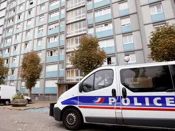 Un coche de policía francesa Un coche de policía francesa