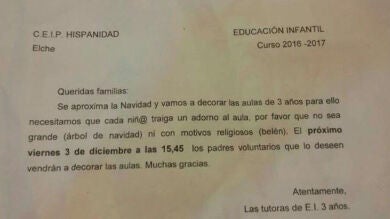 Un colegio público de Elche pide a los niños no llevar adornos religiosos por Navidad